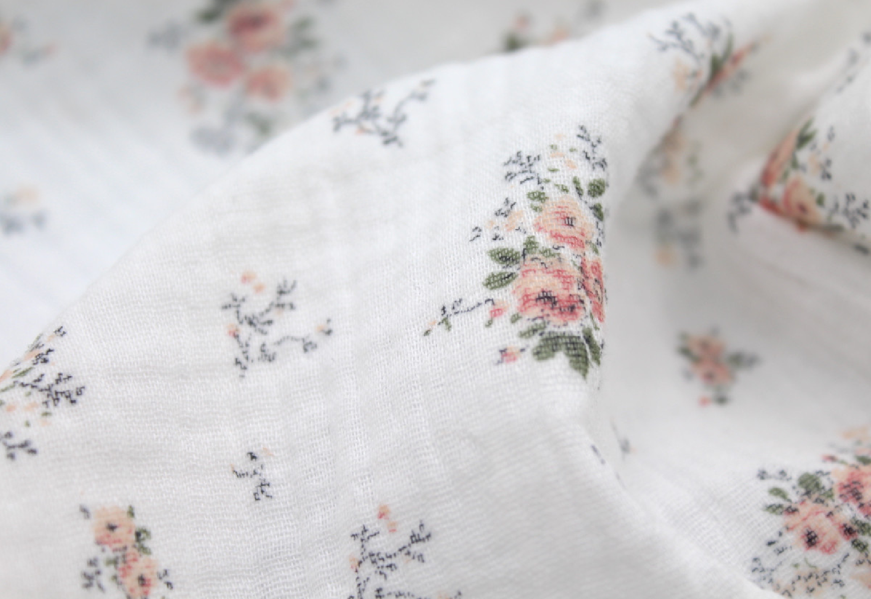 Romance - Double gaze de coton BIO motif exclusif bouquet romantique