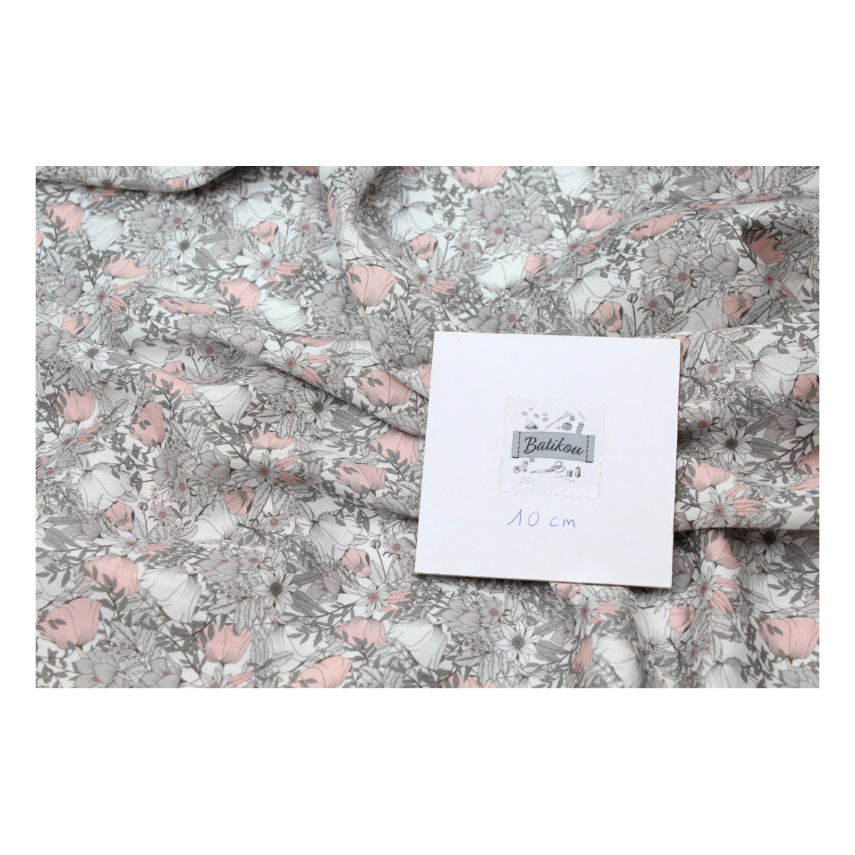 Tissu exclusif Coton lawn motif Lina gris