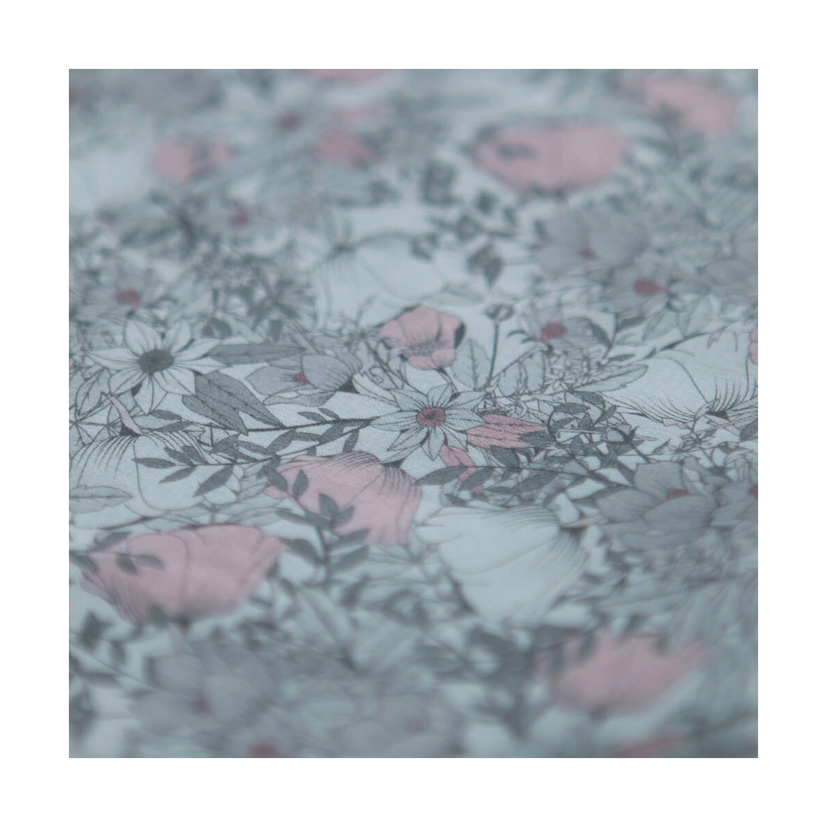 Tissu exclusif Coton lawn motif Lina gris