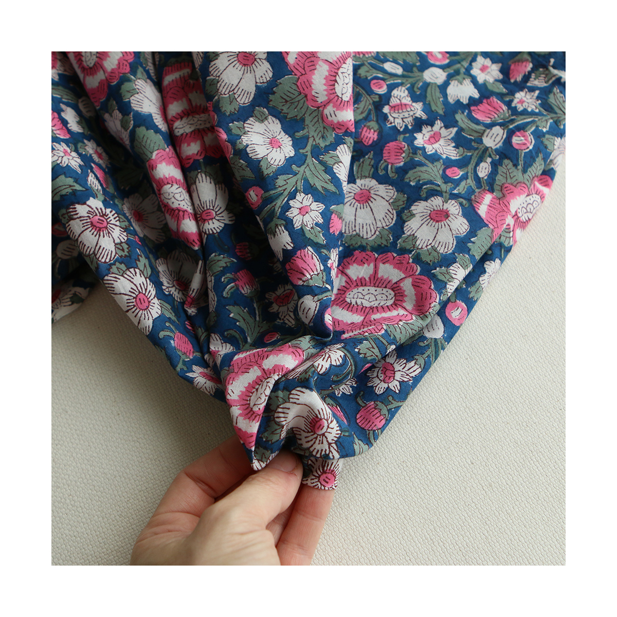 Neha - Tissu indien en coton imprimé main Hand Block Artisanal