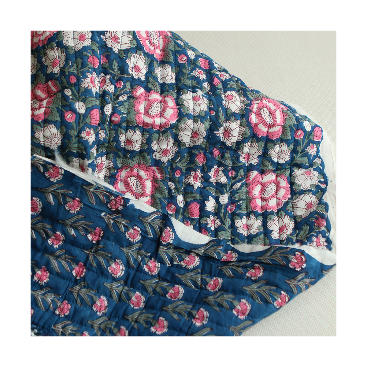 Neha - Tissu indien matelassé double face coton hand block largeur 100cm