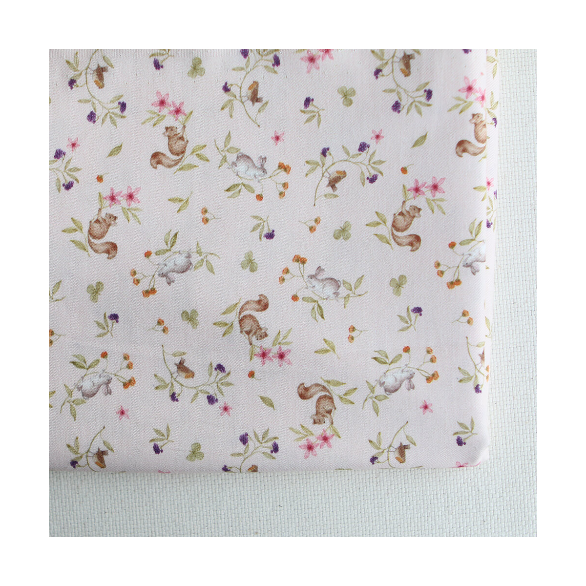 Biscotte - Tissu sergé de coton imprimé fleuri et animaux