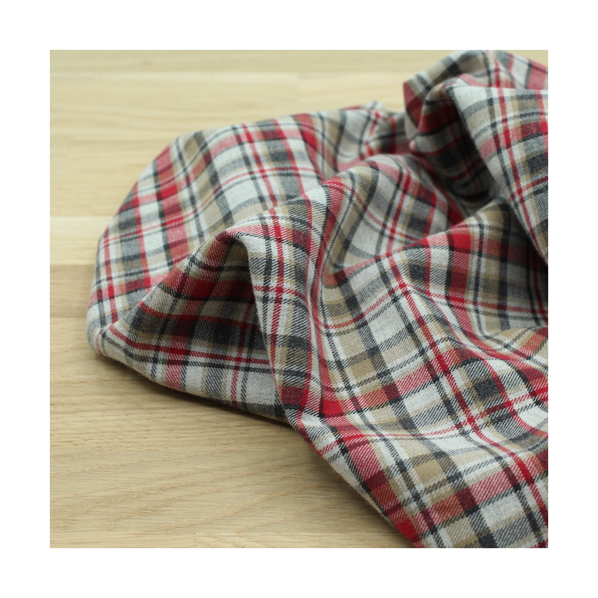 Tissu sergé de coton gratté organique imprimé tartan Tissu sergé de coton gratté organique imprimé tartan