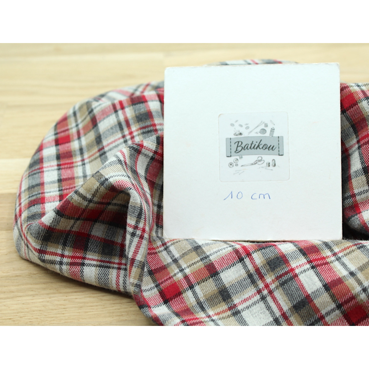 Tissu sergé de coton gratté organique imprimé tartan Tissu sergé de coton gratté organique imprimé tartan