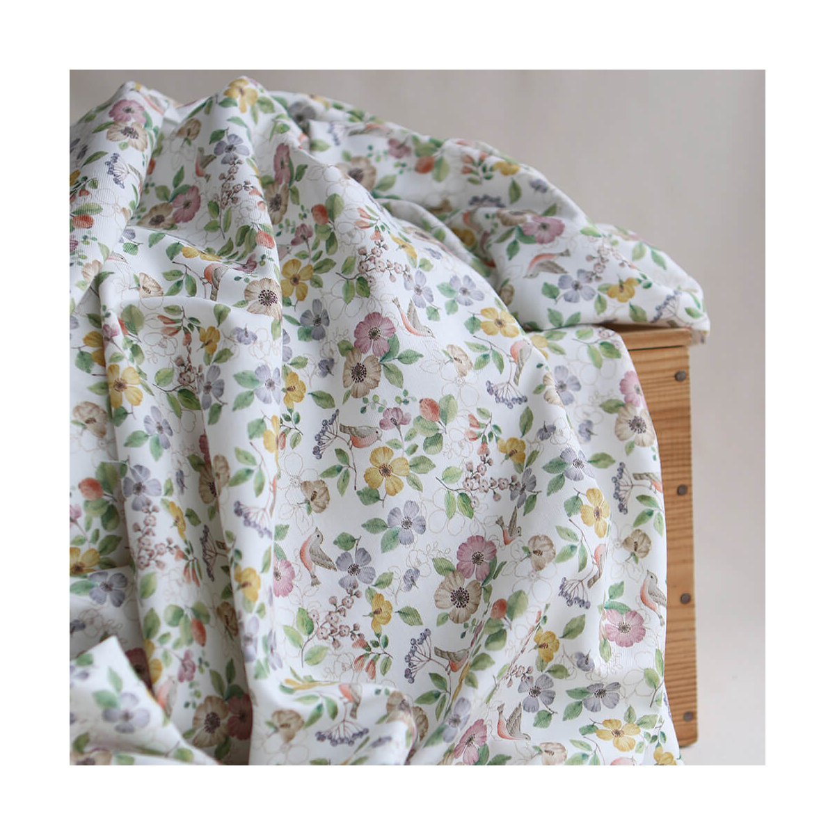 Airelle - Tissu sergé de coton imprimé fleuri et oiseaux