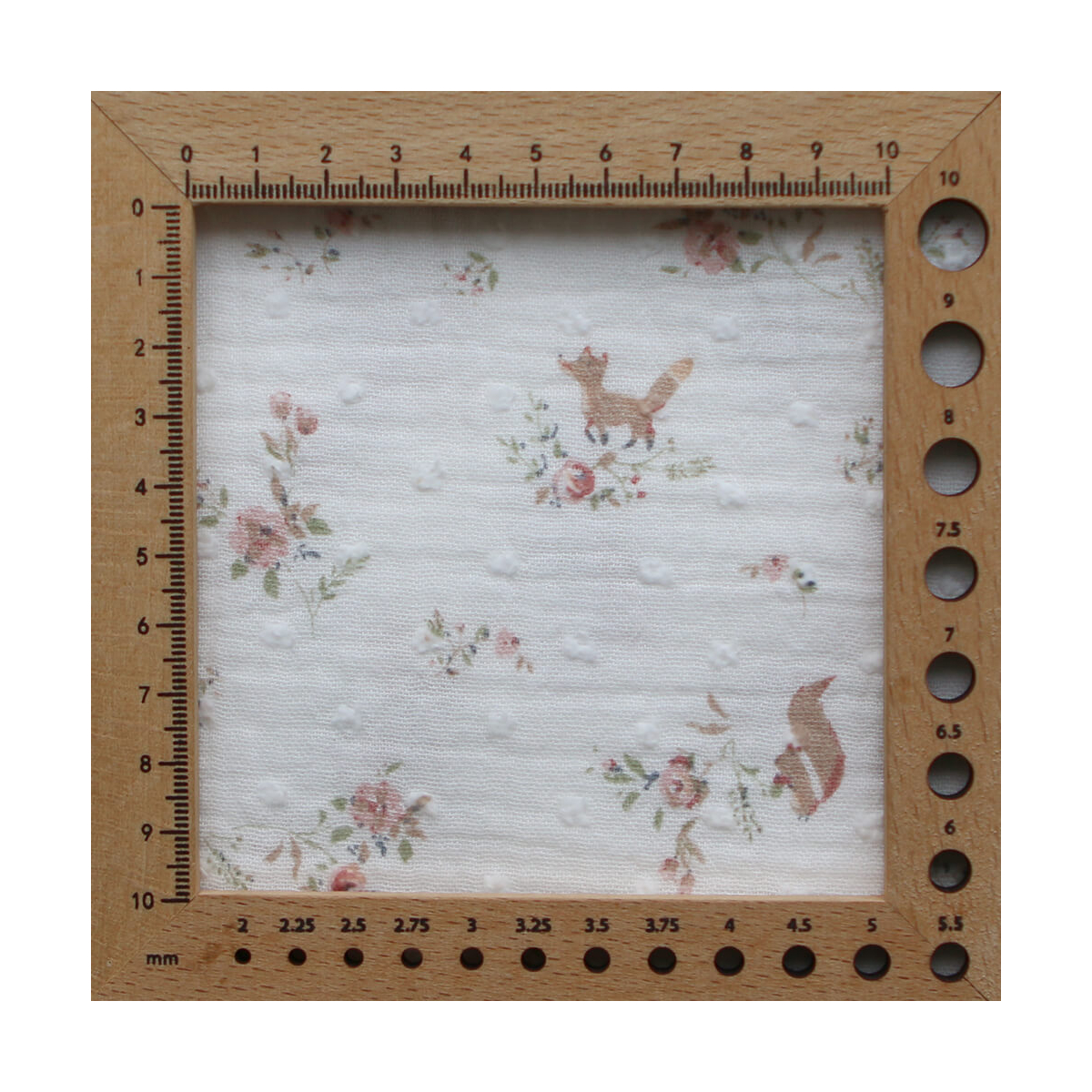 Noisette - Double gaze de coton plumetis imprimé renards et écureuils