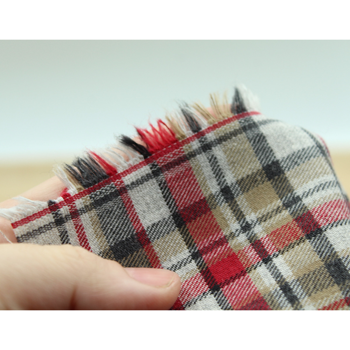 Tissu sergé de coton gratté organique imprimé tartan Tissu sergé de coton gratté organique imprimé tartan