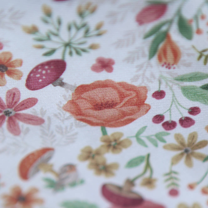 Tissu twill sergé coton organique imprimé fleuri hérissons bordeaux