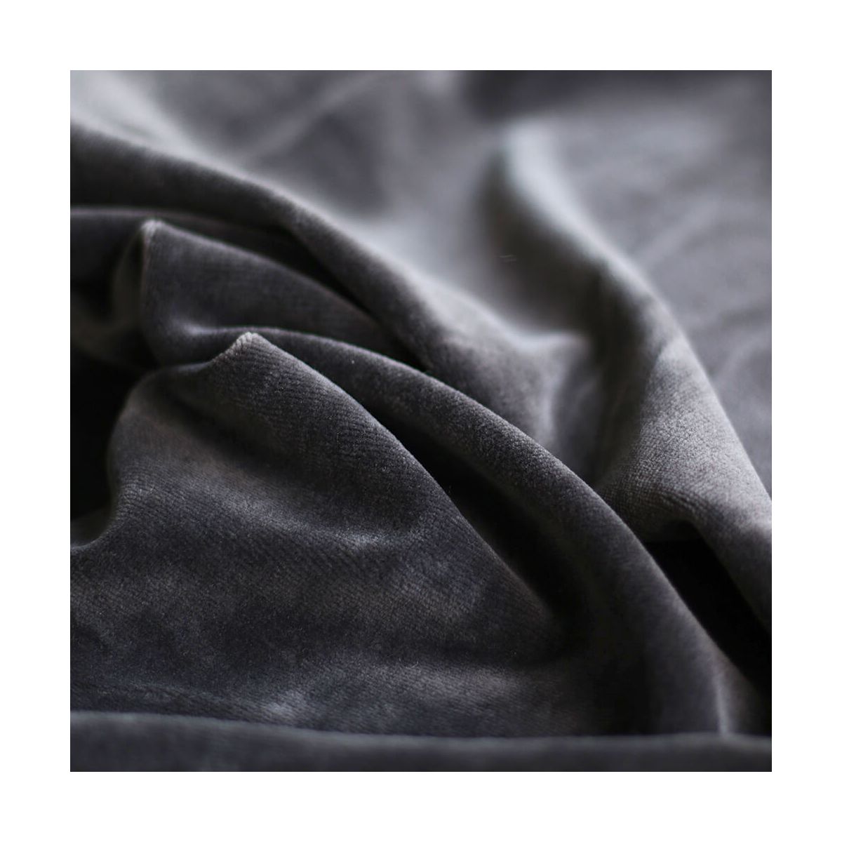 Velours nicky coloris gris anthracite