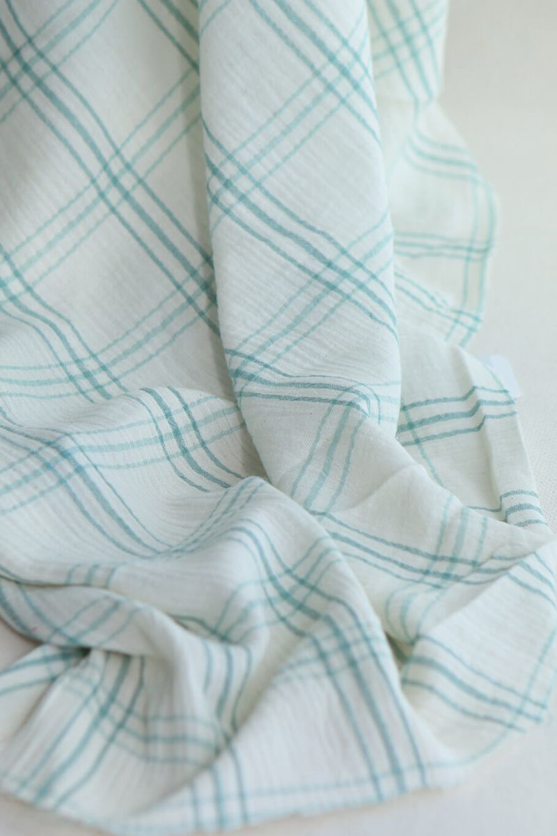Double gaze de coton ivoire carreaux aqua