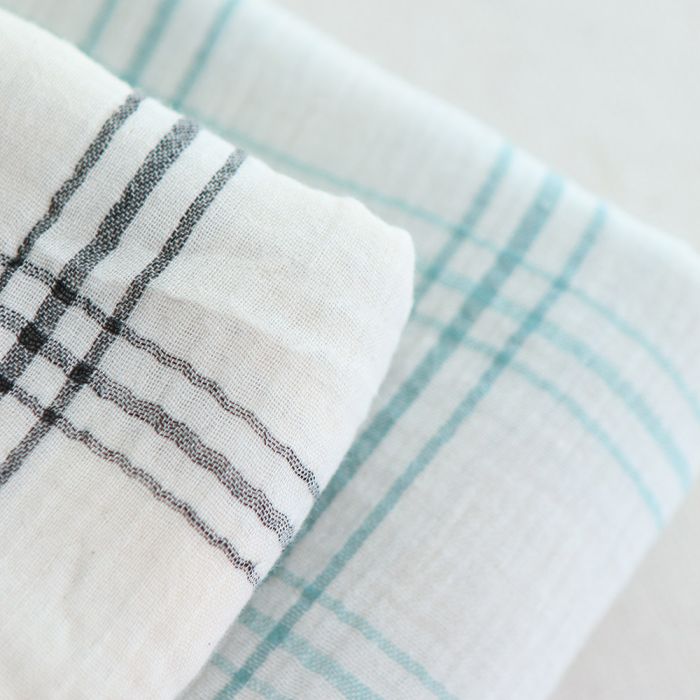 Double gaze de coton ivoire carreaux aqua