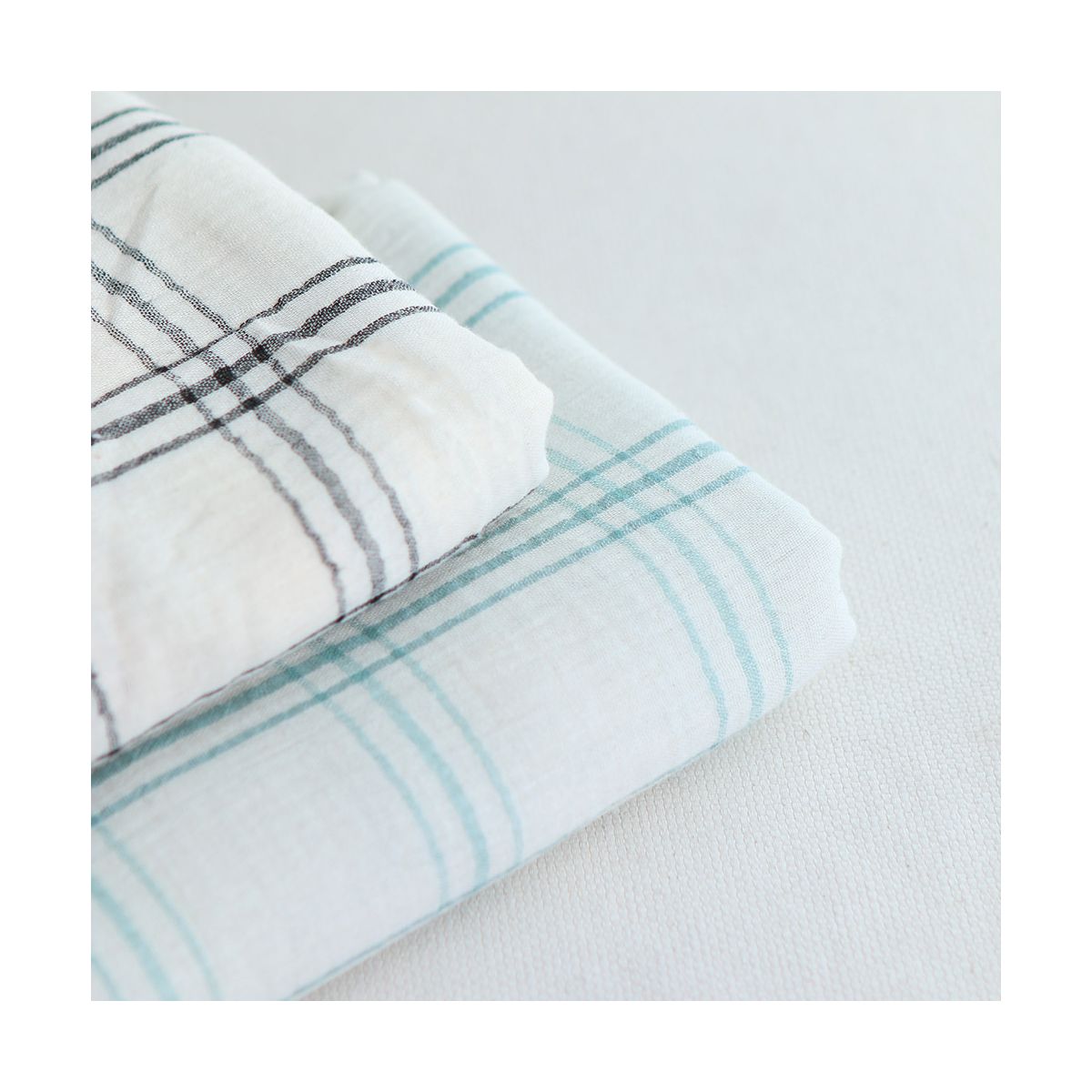 Double gaze de coton ivoire carreaux aqua
