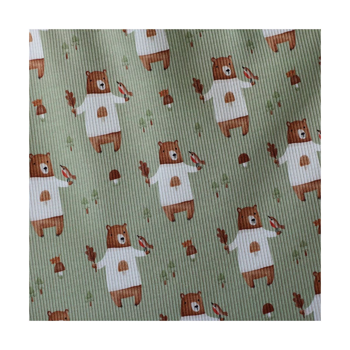 Jersey coton côtes fines à motifs petits ours de la forêt fond vert sauge