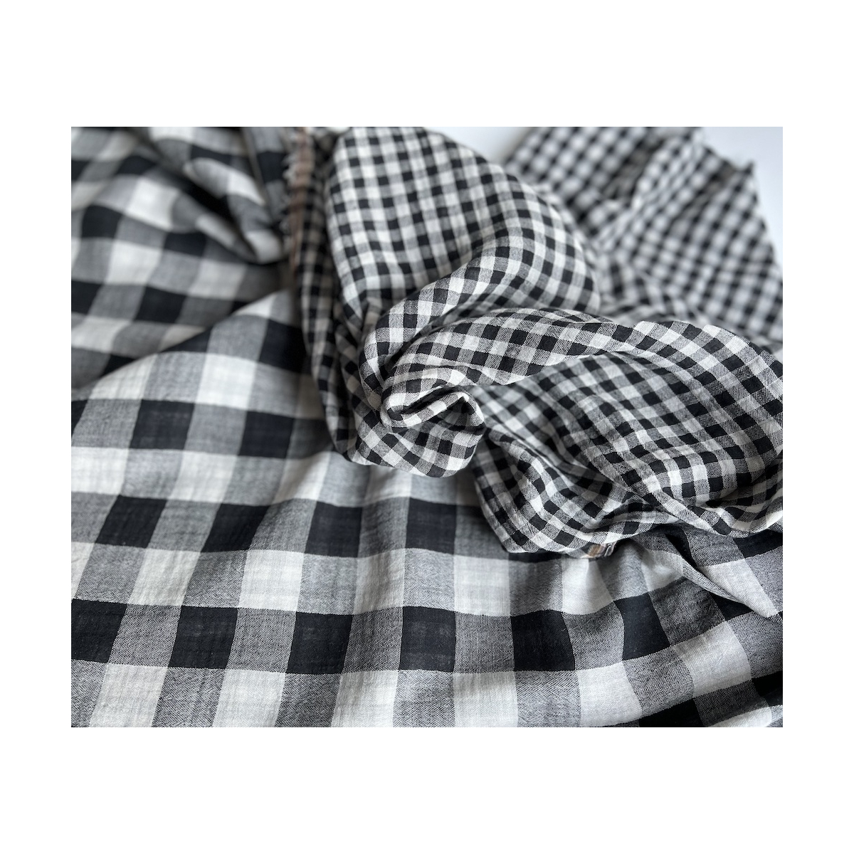 Double gaze de coton vichy réversible noir / blanc Qualité Oeko-tex - 6