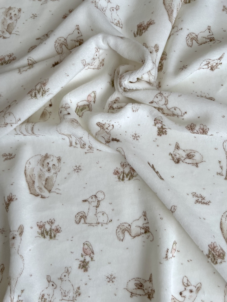 Robin - Velours de coton Nicky motif forêt tons beige Tissus issus de l'agriculture biologique  - 4