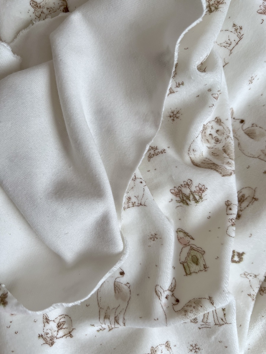 Robin - Velours de coton Nicky motif forêt tons beige Tissus issus de l'agriculture biologique  - 11