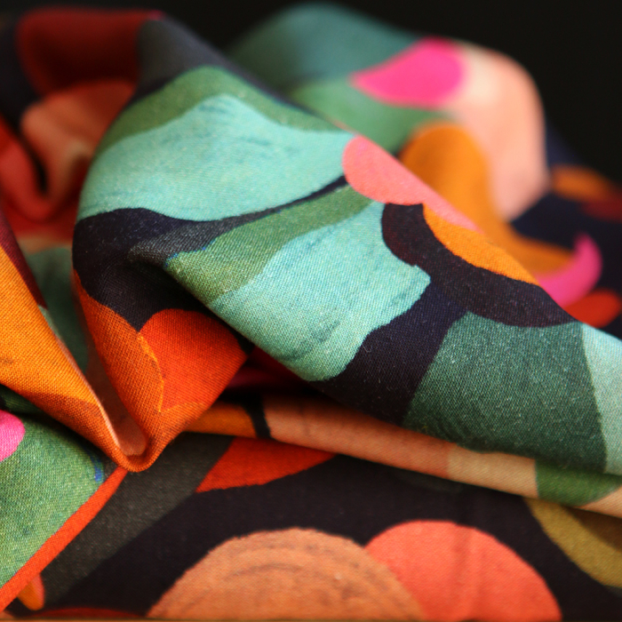 Abiva - Viscose imprimé graphique et fleuri fuschia