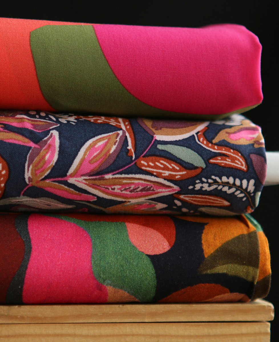 Abiva - Viscose imprimé graphique et fleuri fuschia