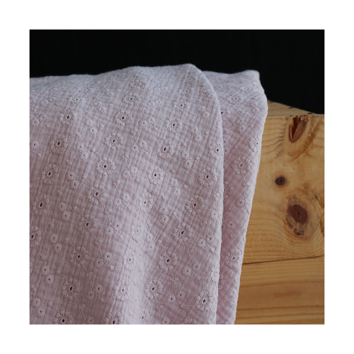 Double gaze de coton Suzy brodée coloris rose pétale