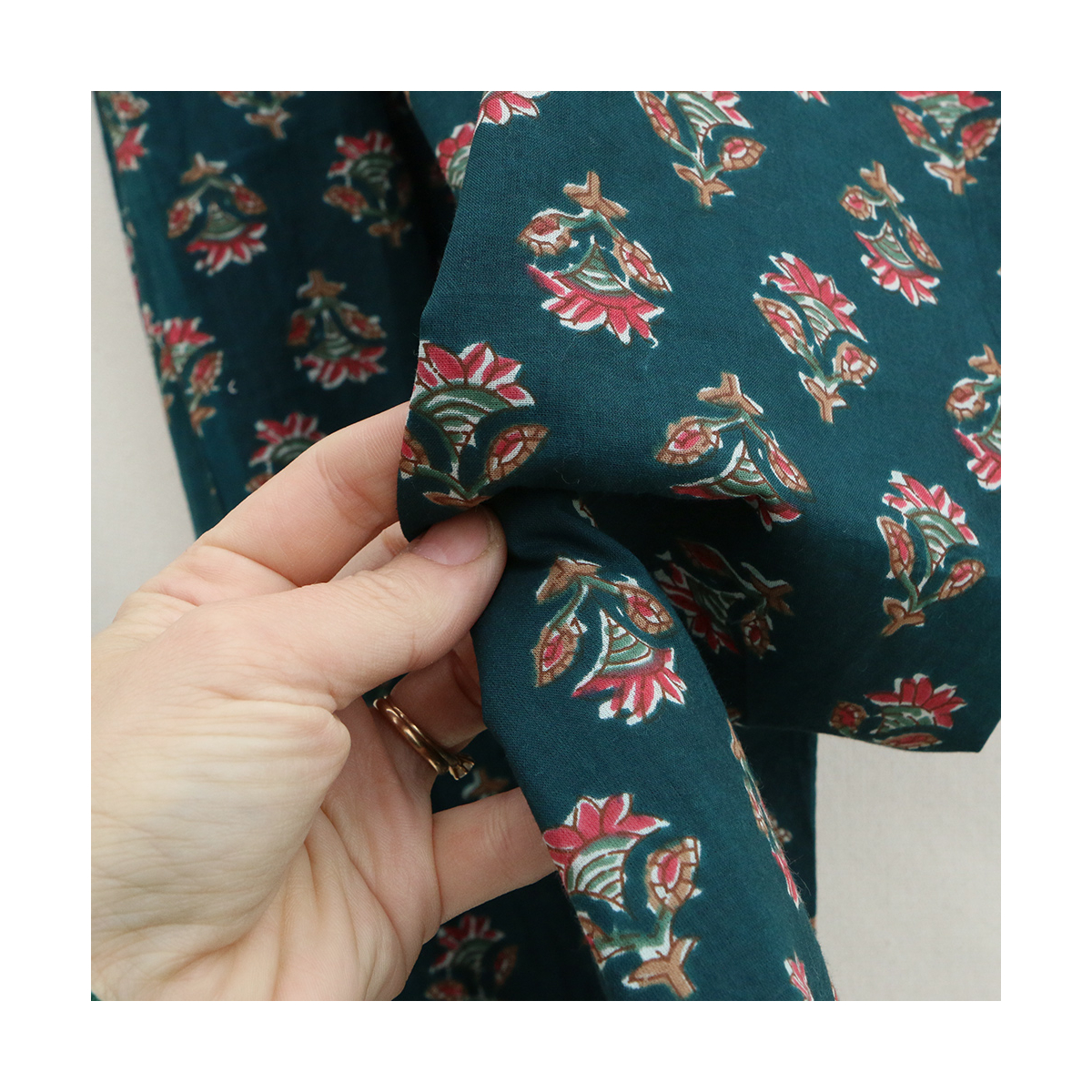 Tissu indien coton hand block traditionnel bleu canard