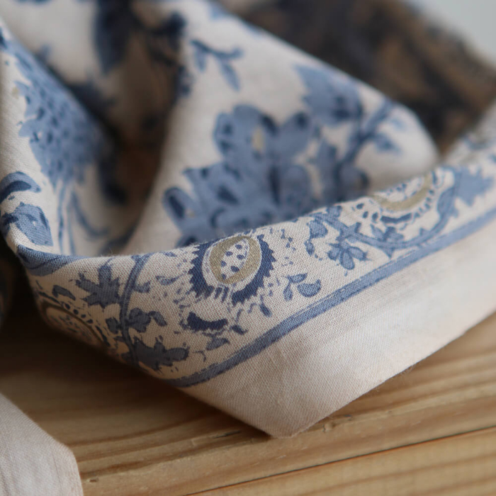 Anjali Bleu - Tissu indien en coton imprimé main Hand Block