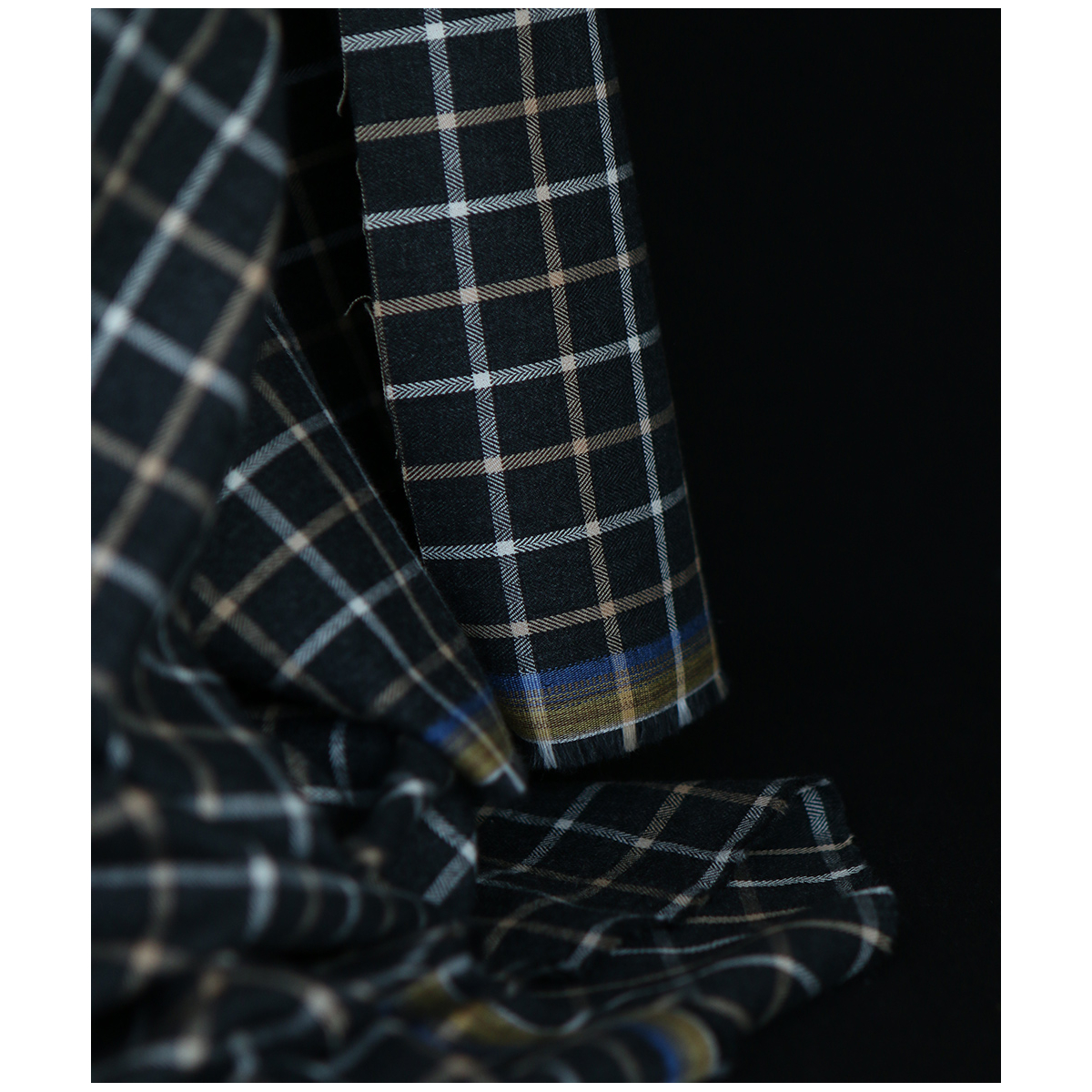 Blake - Coton gratté organique quadrillage écru et crème fond anthracite