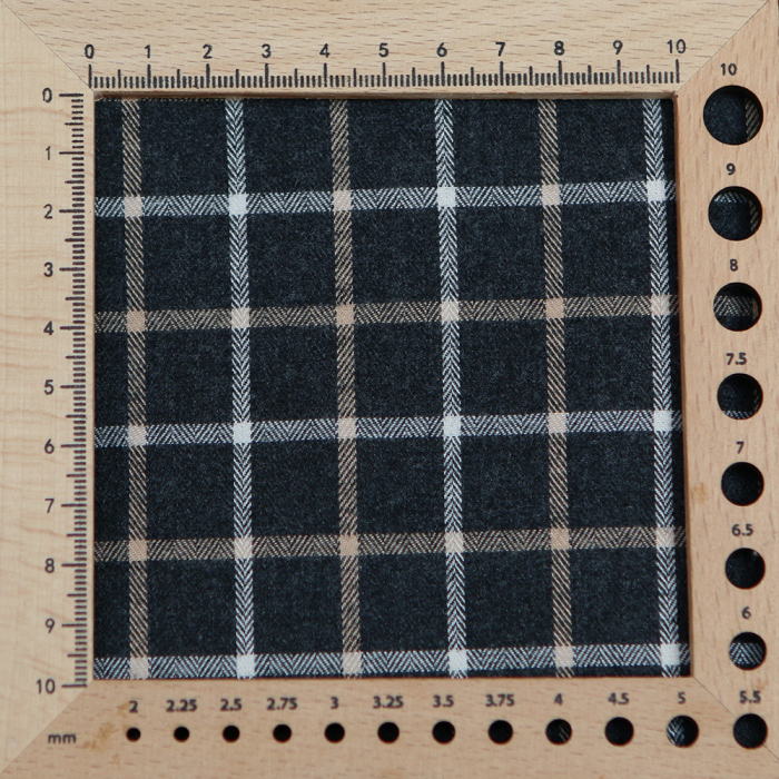 Blake - Coton gratté organique quadrillage écru et crème fond anthracite