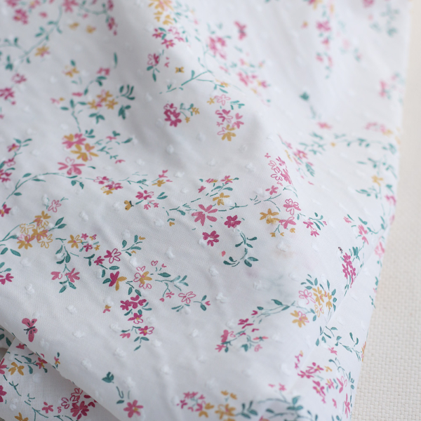 Coline - Plumetis de coton imprimé fleuri menthe et rose