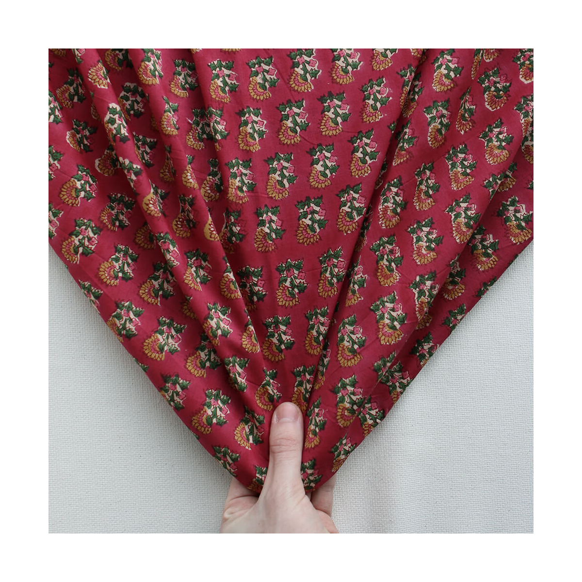 Sharmila B - Tissu indien en coton imprimé main Hand Block