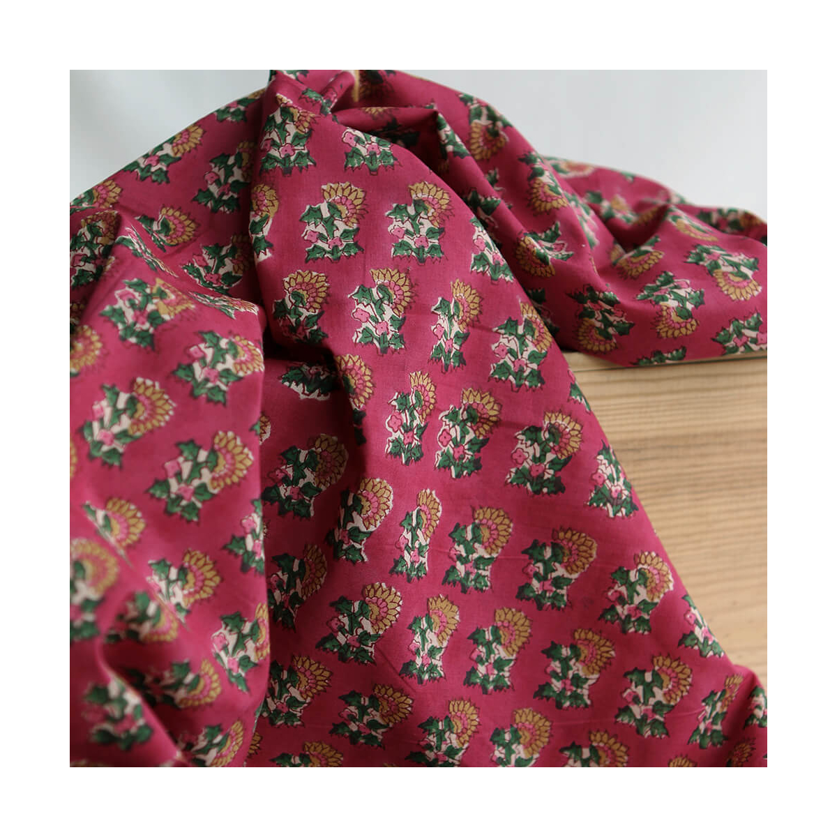 Sharmila B - Tissu indien en coton imprimé main Hand Block