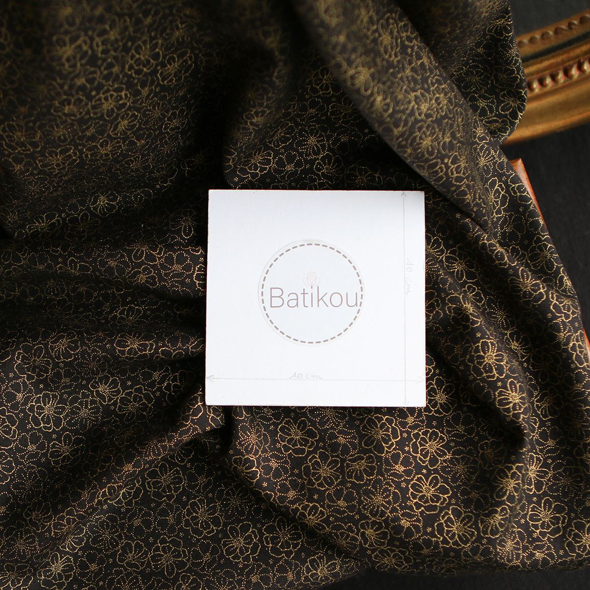 Tissu viscose coton doré lurex automne hiver couture fêtes noel doré