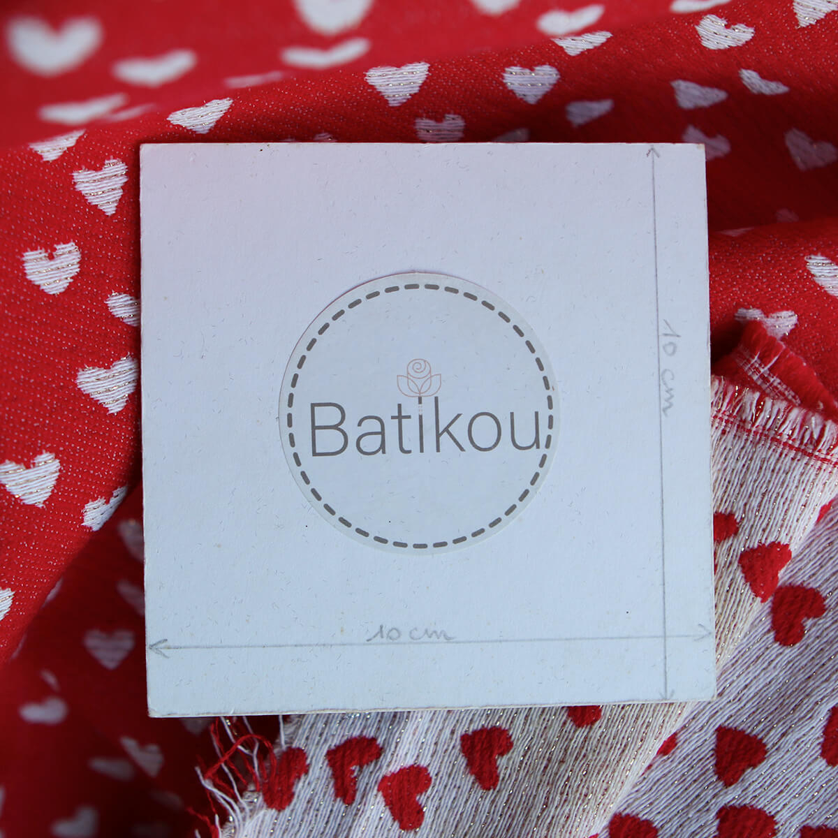 Merry - Tissu jacquard coeurs rouge et blanc / doré made in France