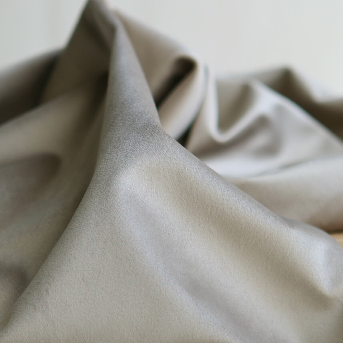 Velours ras coloris champagne