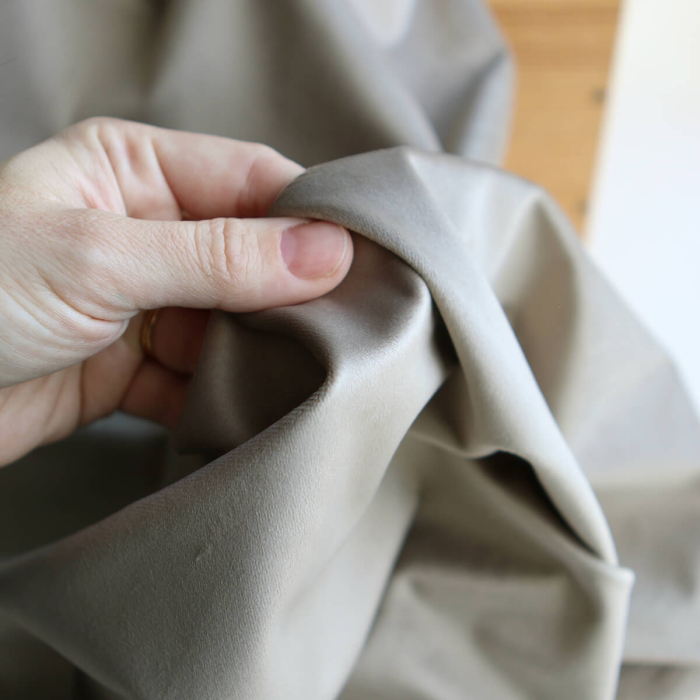 Velours ras coloris champagne