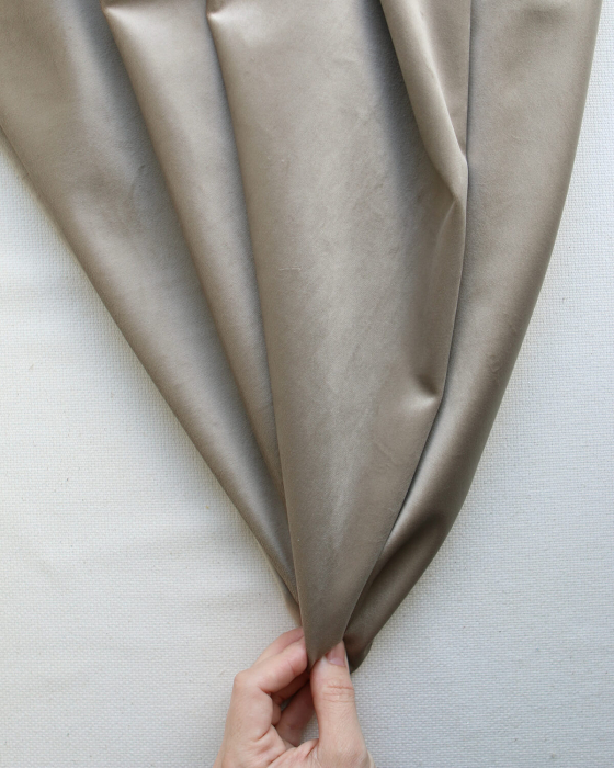 Velours ras coloris champagne