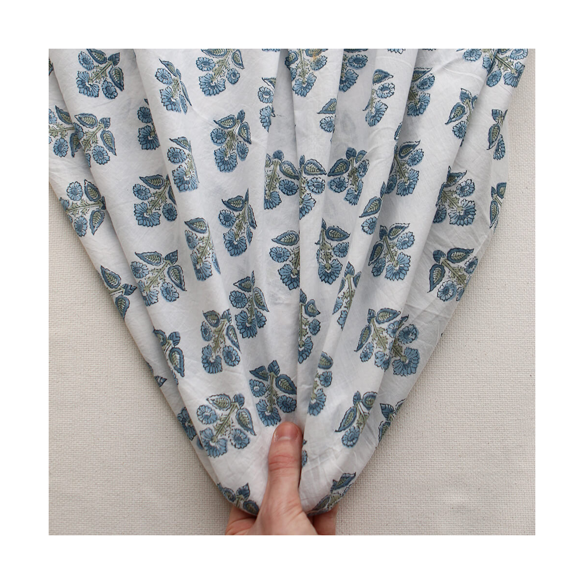 Tara B - Tissu indien en coton imprimé main Hand Block