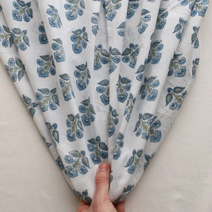 Tara B - Tissu indien en coton imprimé main Hand Block