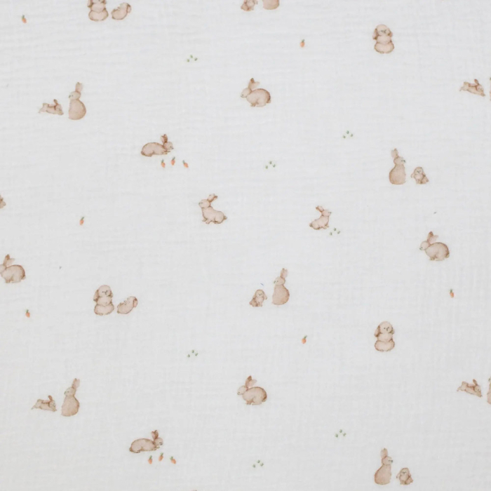 Double gaze de coton fond lait imprimés petits lapins