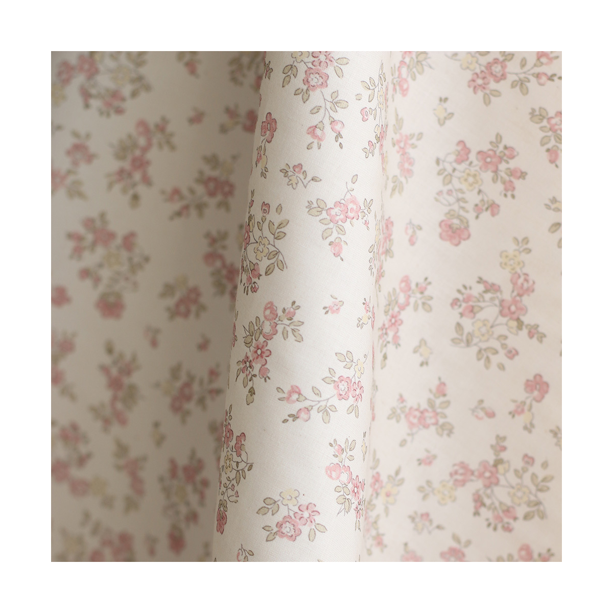 copy of Romy - Popeline douce coton organique fond ivoire imprimé fleuri