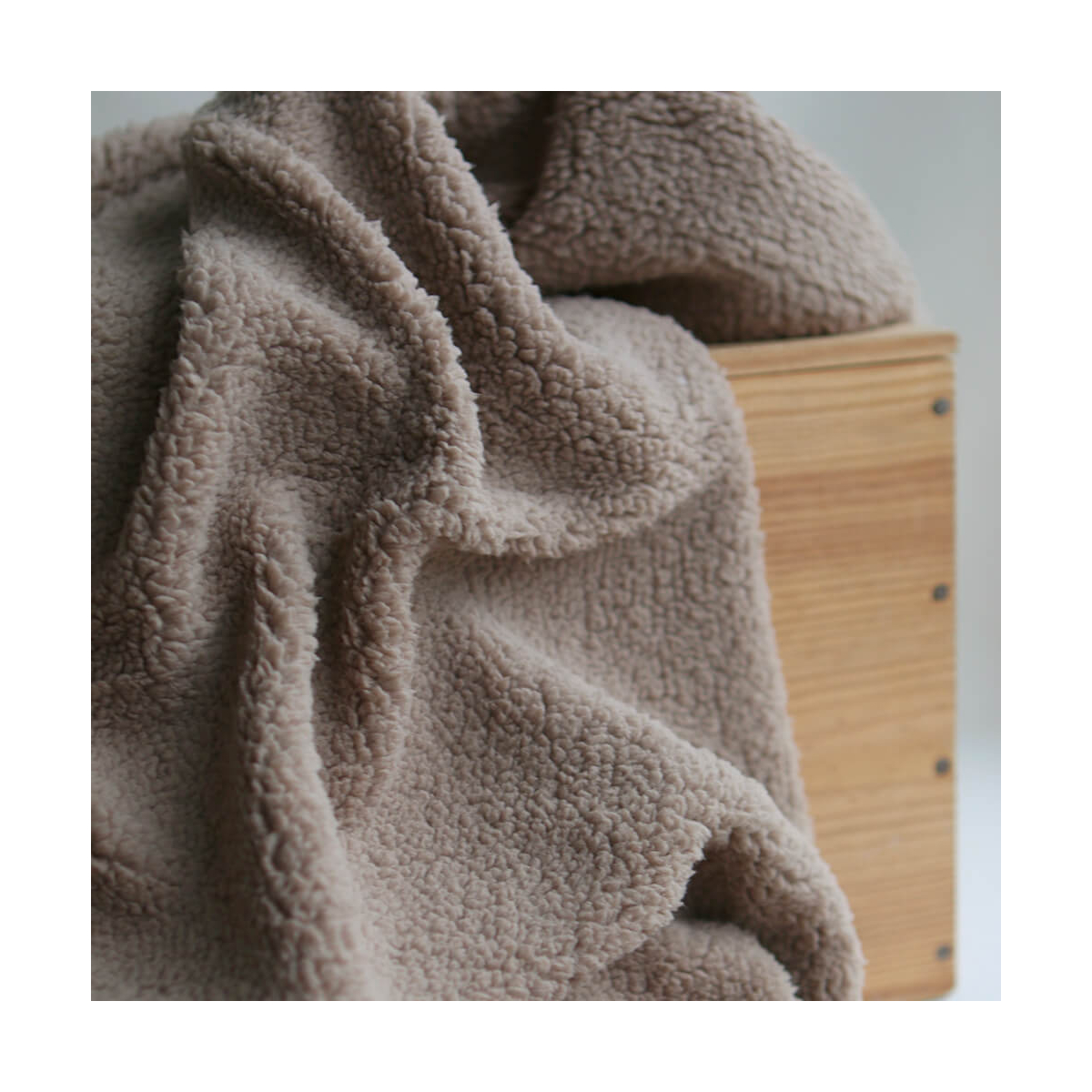 Teddy / moumoute bouclé coloris taupe