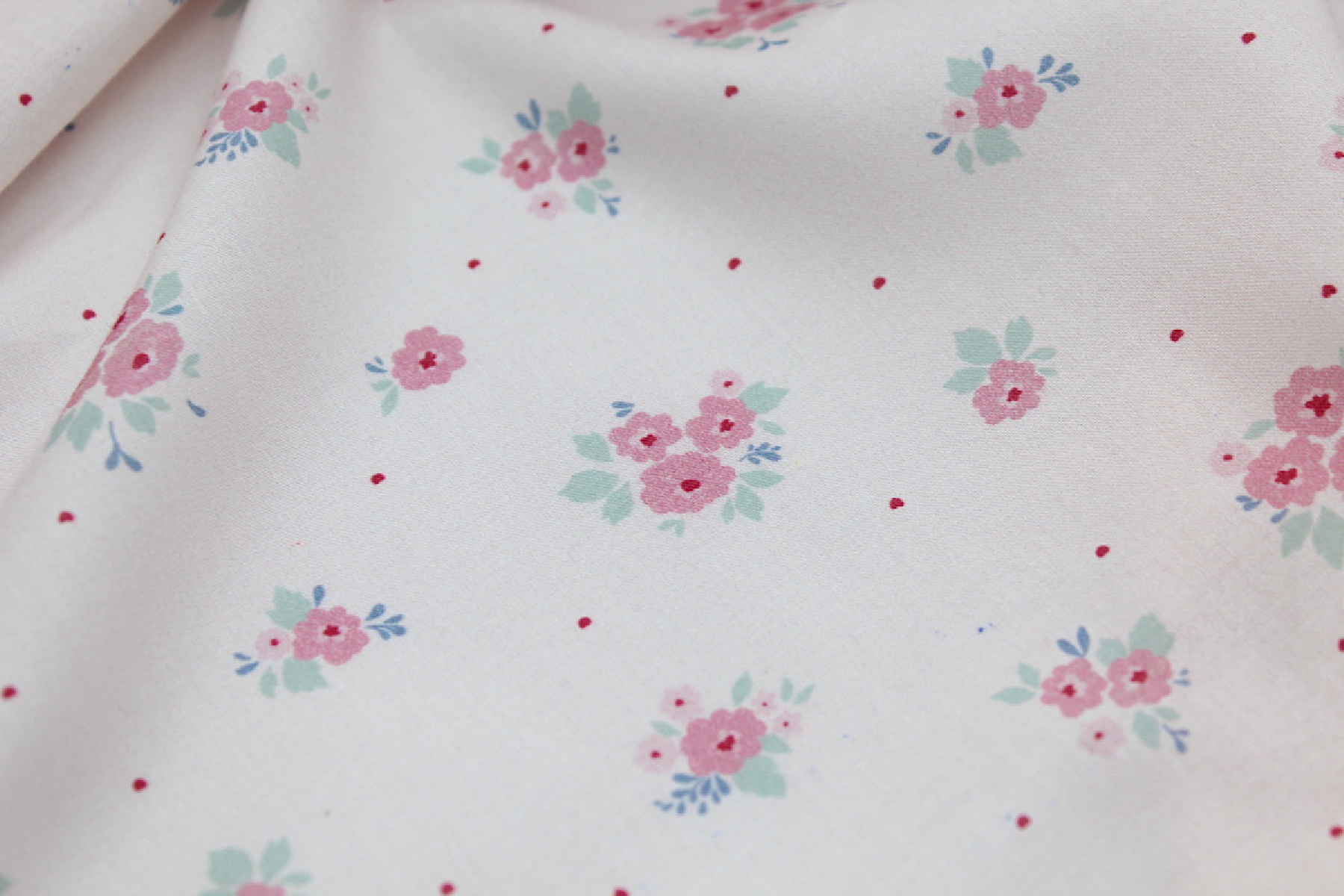 Batiste de coton imprimé exclusif Rozen / SILKYNE