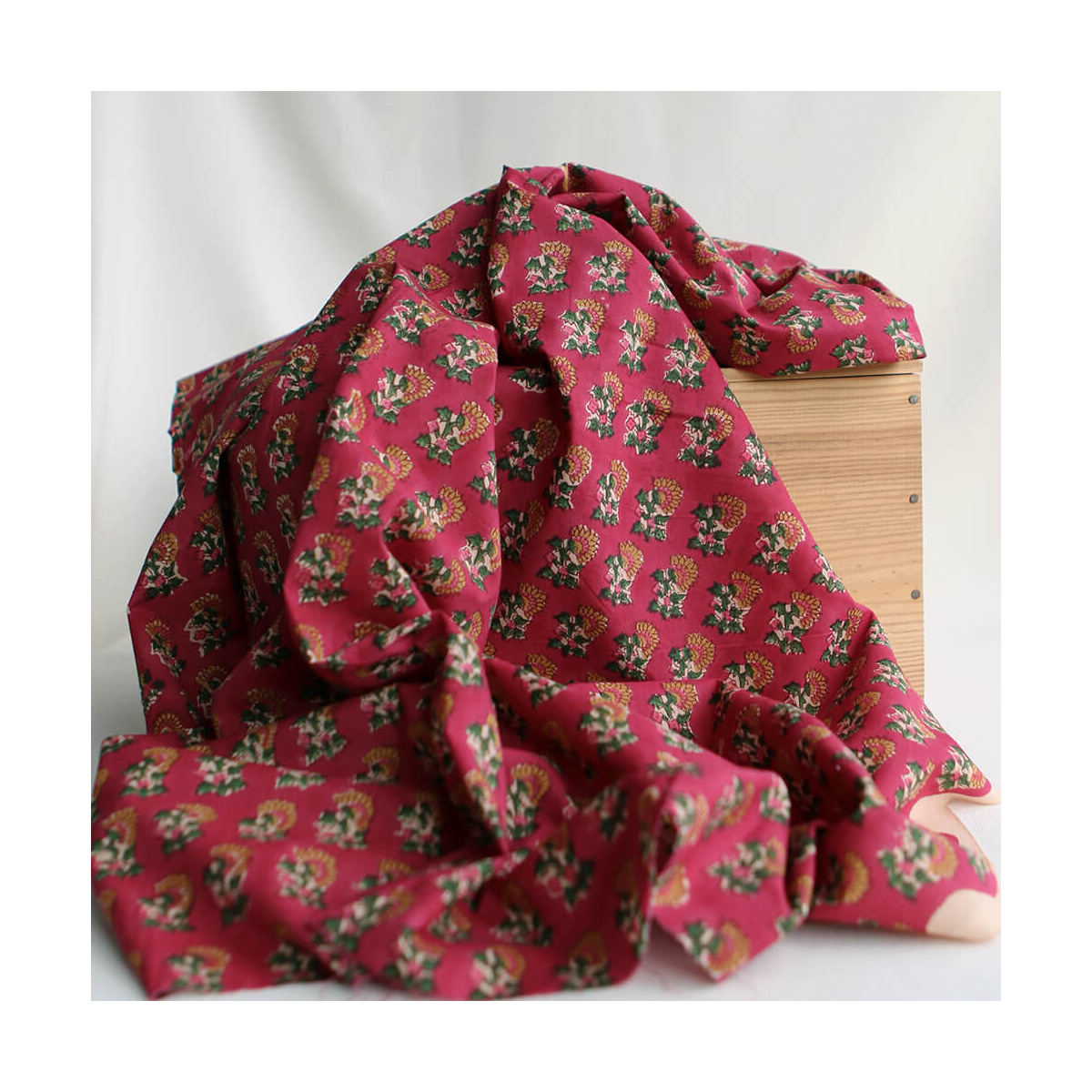 Sharmila B - Tissu indien en coton imprimé main Hand Block