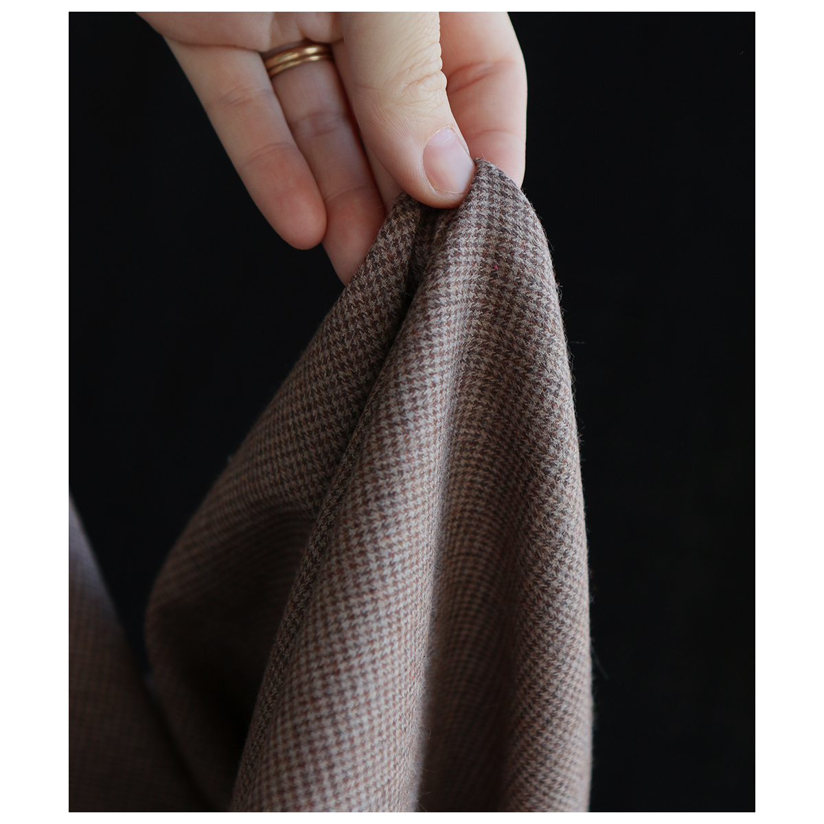 Coco - Coton gratté doux tissage mini pied de poule (pied de puce) Marron