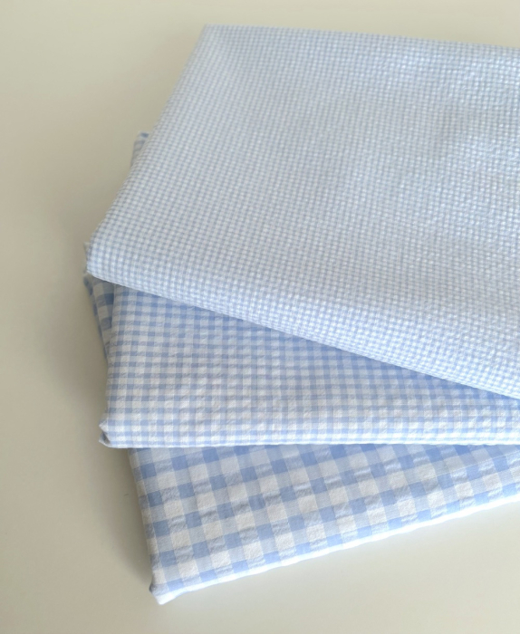 Seersucker / Coton gaufré vichy mini 3mm bleu ciel / blanc