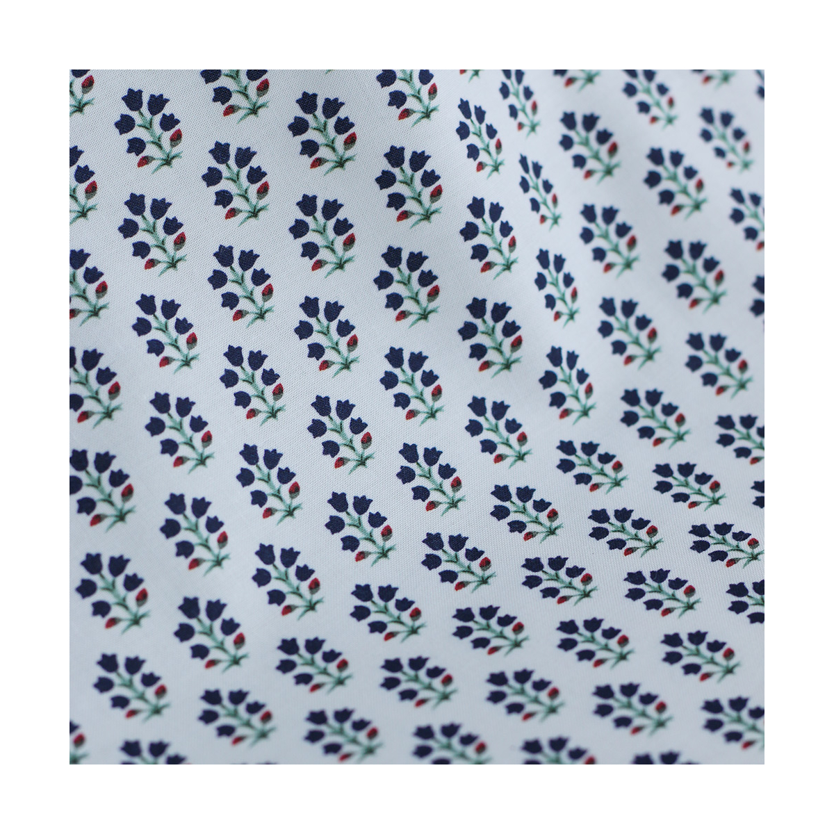 copy of Scarlett - Popeline douce coton organique fond ivoire fleuri bleu