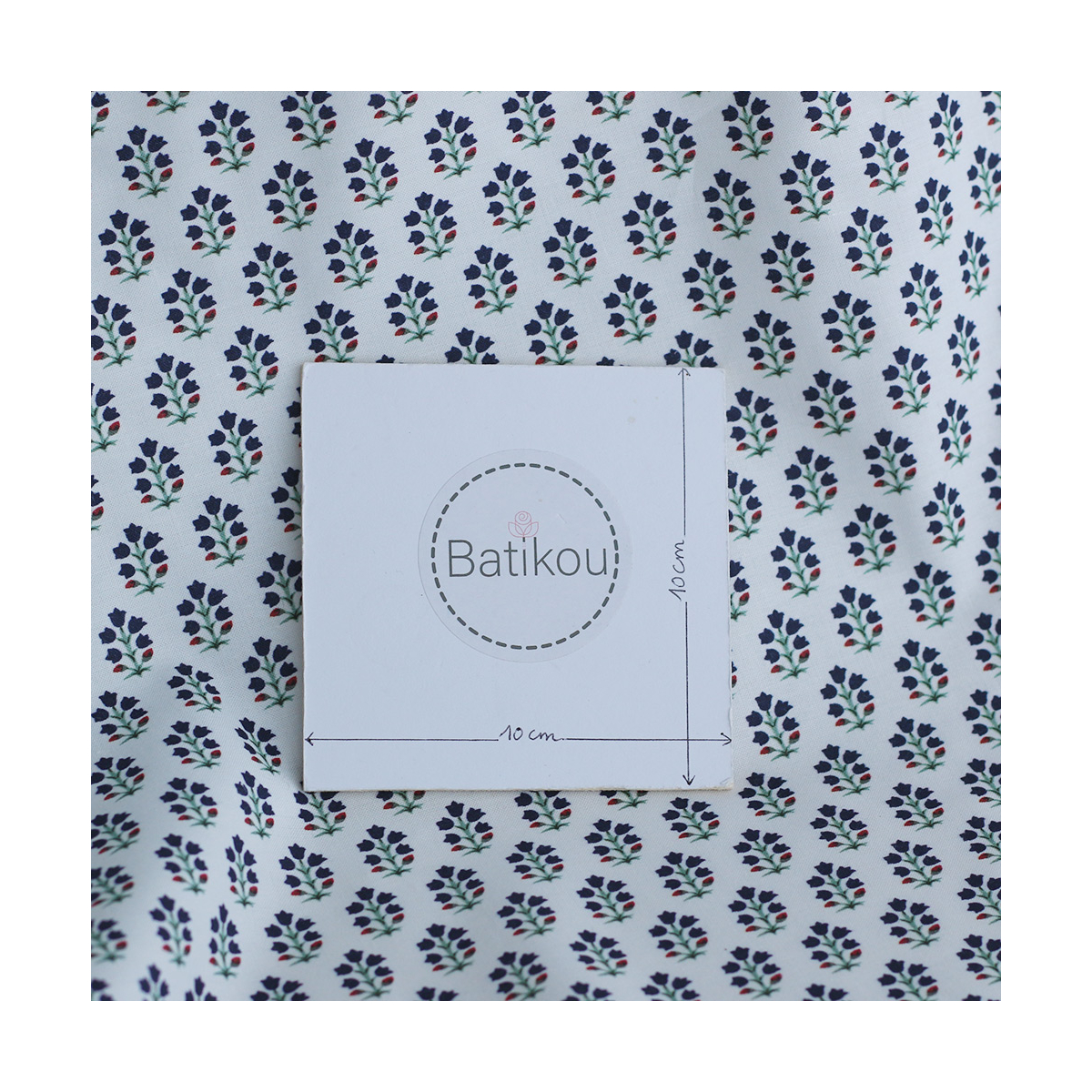 copy of Scarlett - Popeline douce coton organique fond ivoire fleuri bleu