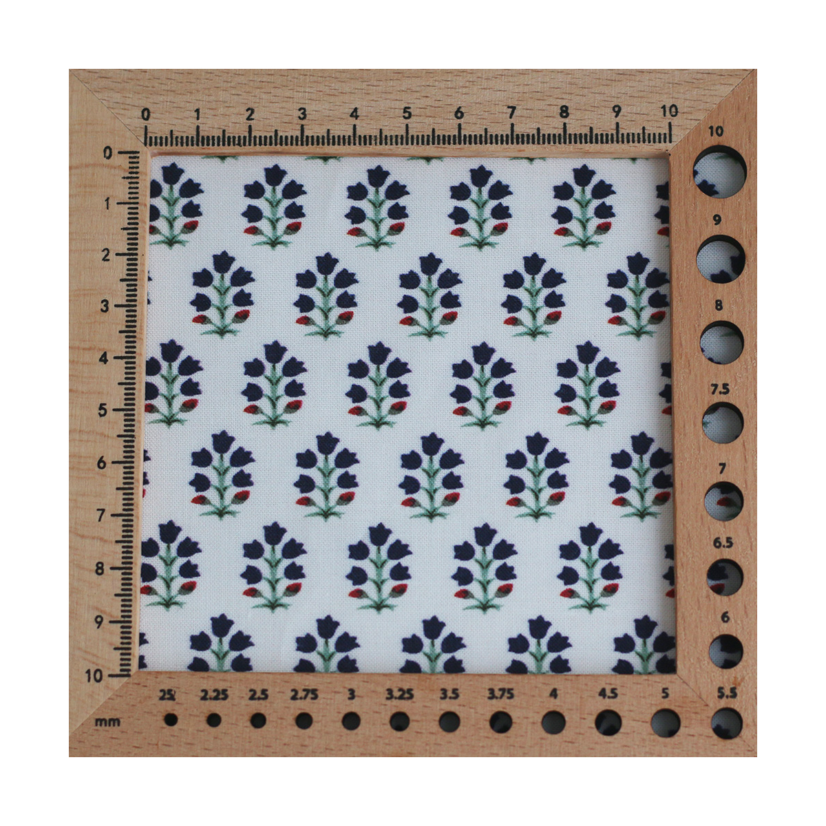 copy of Scarlett - Popeline douce coton organique fond ivoire fleuri bleu