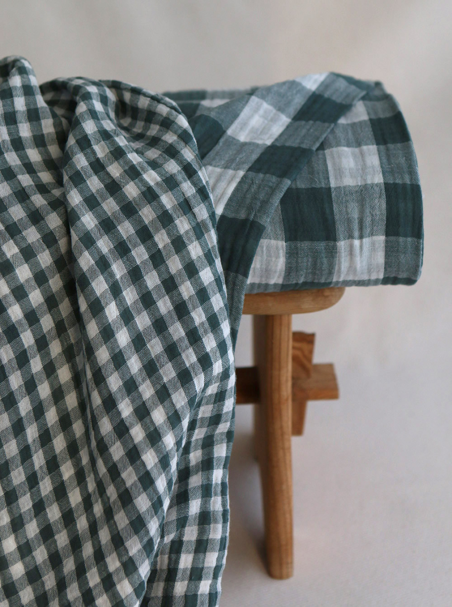 Double gaze de coton vichy réversible blanc / vert sapin