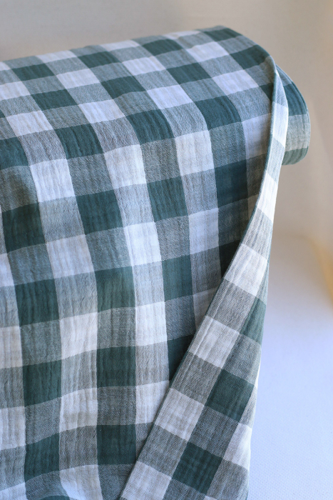 Double gaze de coton vichy réversible blanc / vert sapin