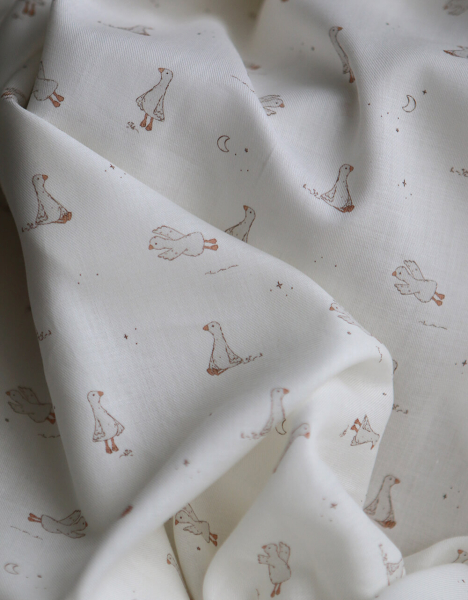 Anatole - Tissu sergé / twill fin coton organique imprimé petites oies 2